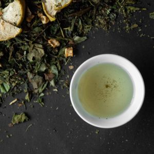 Tè verde Sencha con mela e zenzero