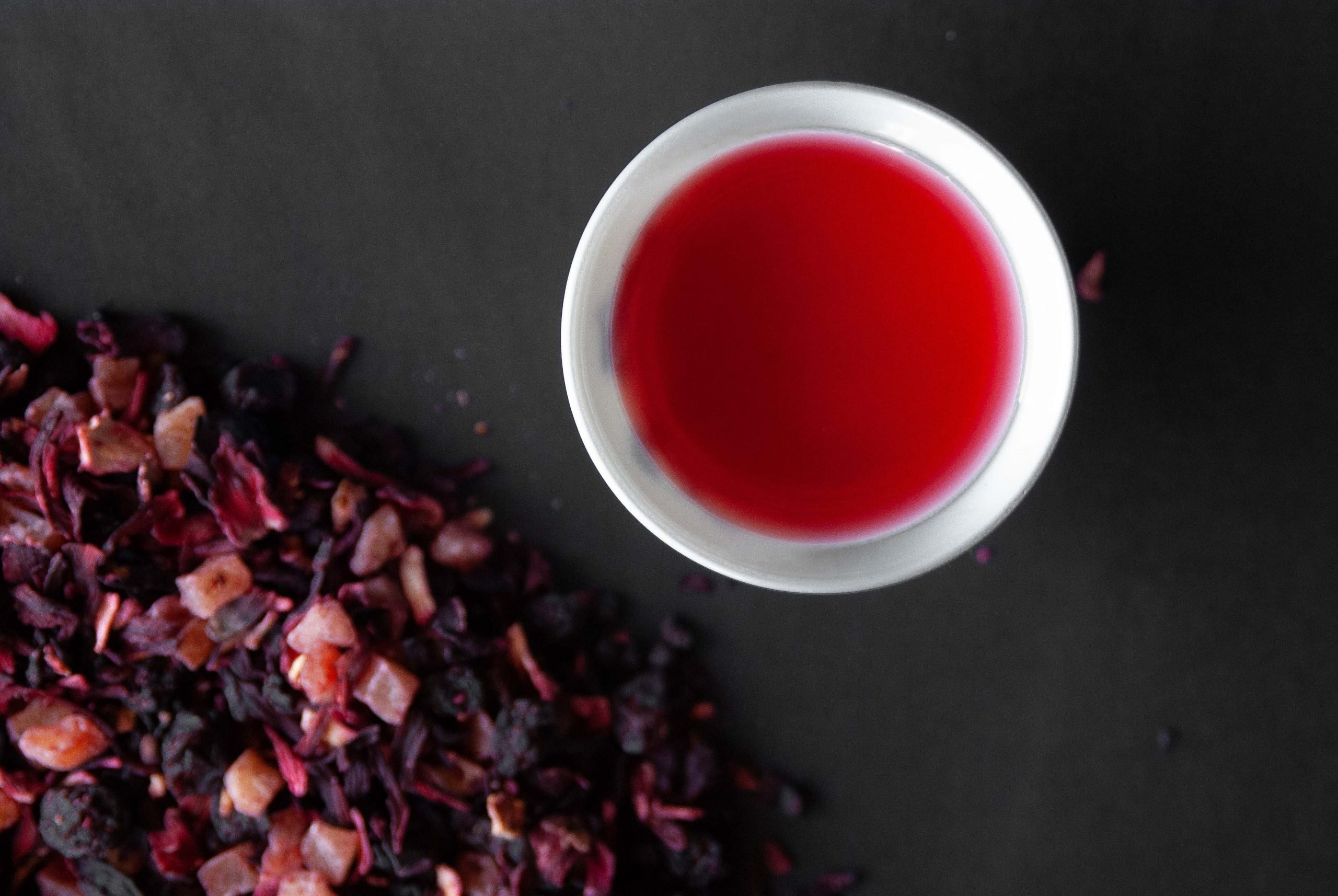 Infuso alla frutta con ribes nero e mirtillo tisana