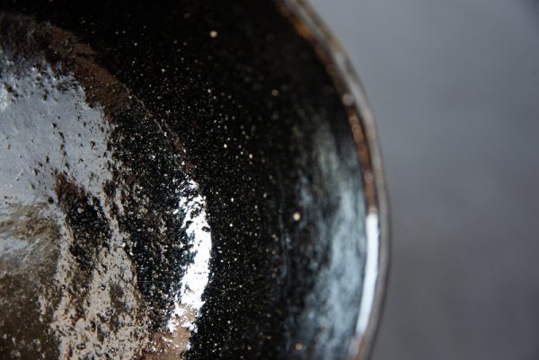 Chawan artigianale Waraku Kawasaki, chawan KURO RAKU